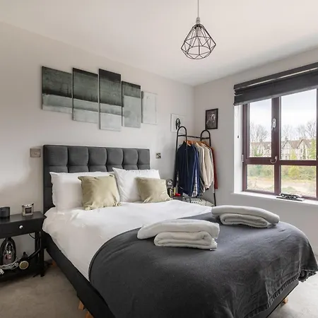 Homely 1Bd Flat Close To Waterfront